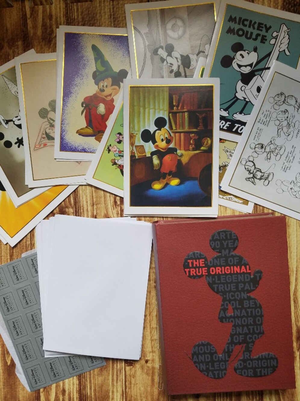 Walt Disney Archives Mickey Mouse 90th Anniversary Notecard Set Animation